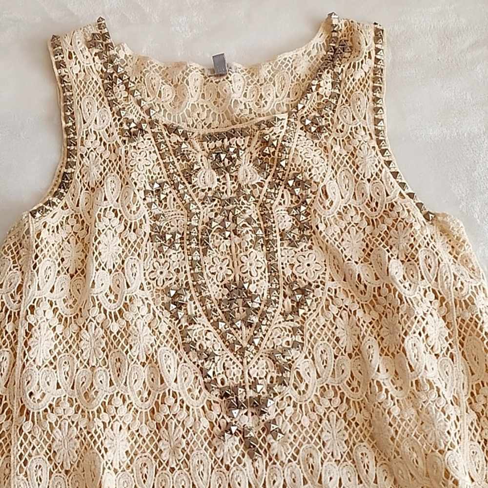 Ivory lace tank from Anthropologie - sz M